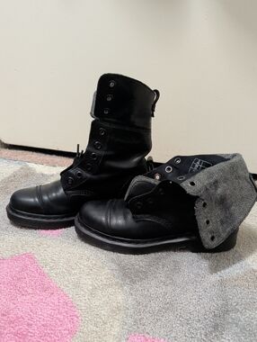 Dr. Martens Aimilita Foldover-style Lace Up Boots Women's 7